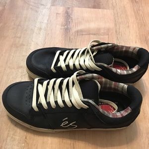 Es Skate Shoes